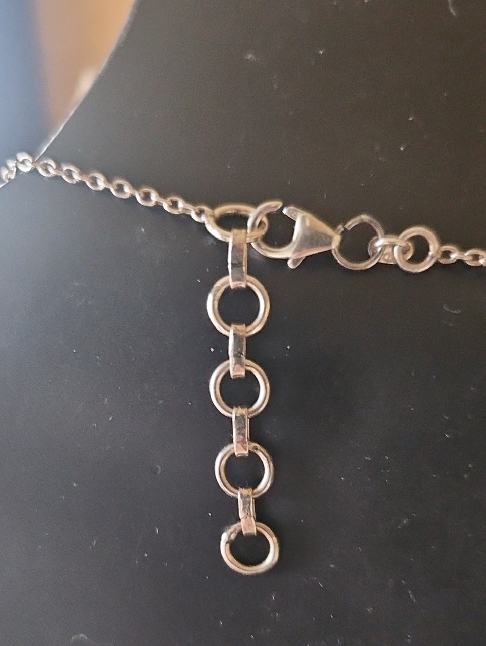 Stunningly Vibrant Labradorite Necklace - Picture 4 of 6